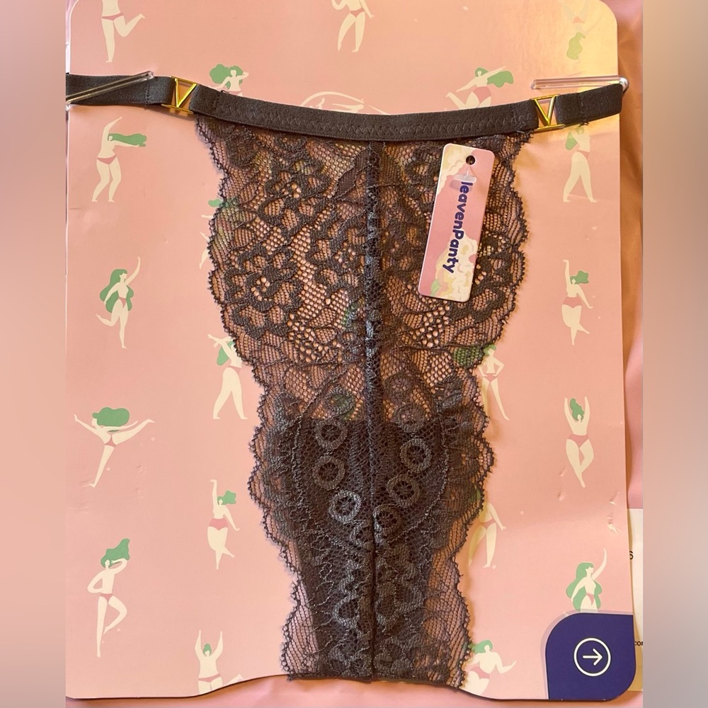 Pair of 2 small thong bundle